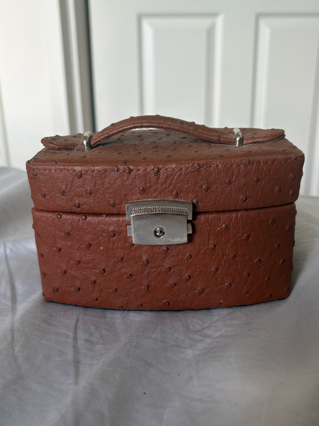 Vintage Jewelry Box With Top Handle